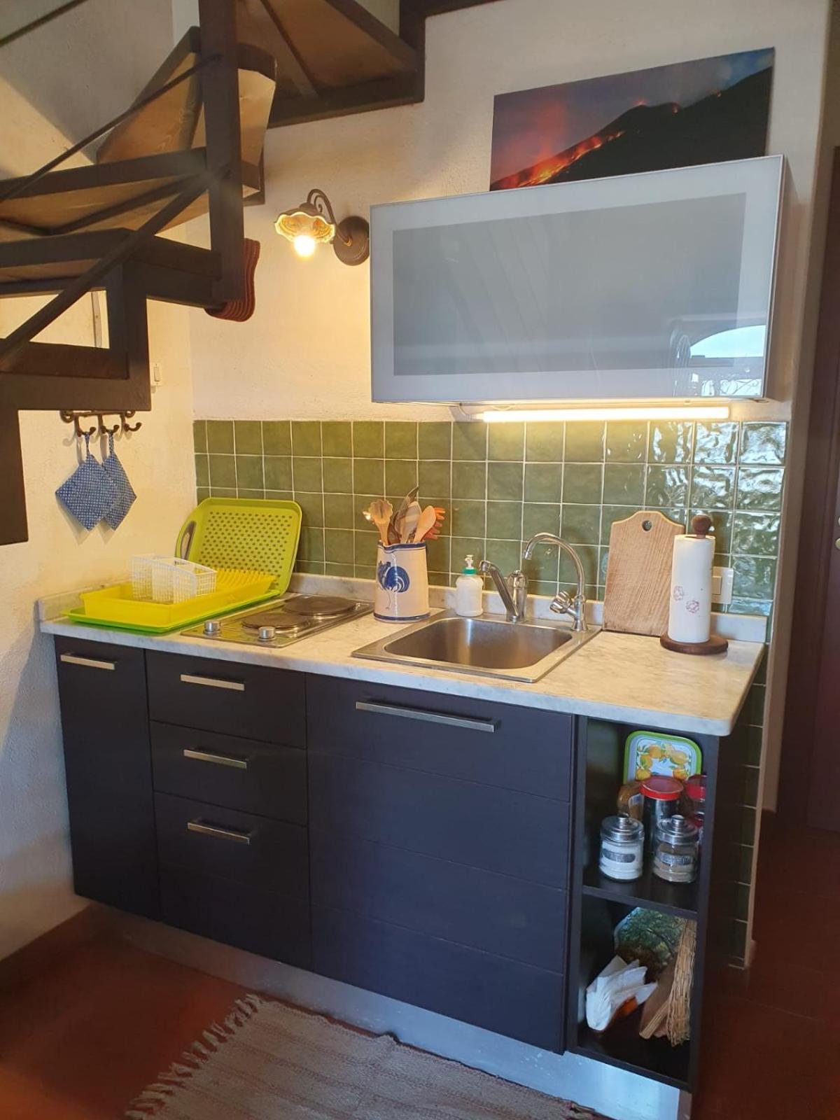 Casa Etnea Guest House เตรคาสตาญิ ภายนอก รูปภาพ